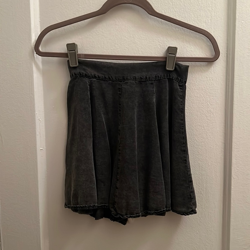 Brandy Melville one size grey skirt
